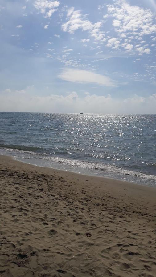 Ostia Bed And Beach Eksteriør bilde